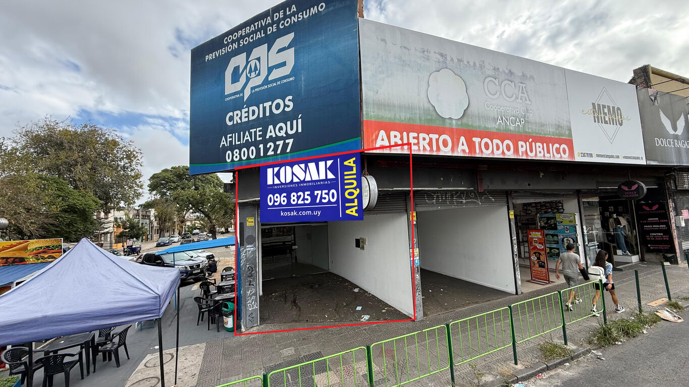 Local comercial Esquina en Paso Molino, reciclado y en excelente estado