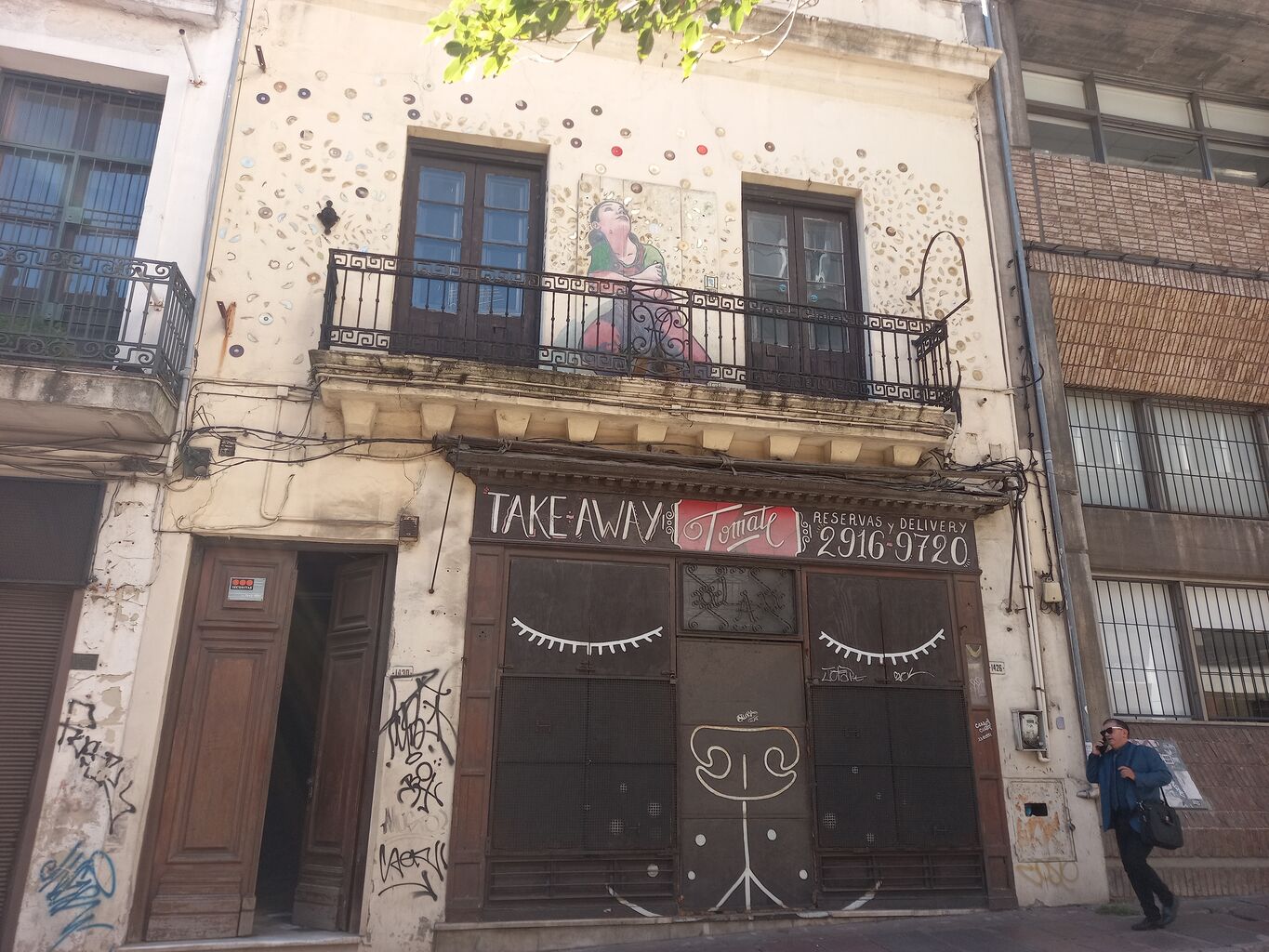 Local más casa de alto