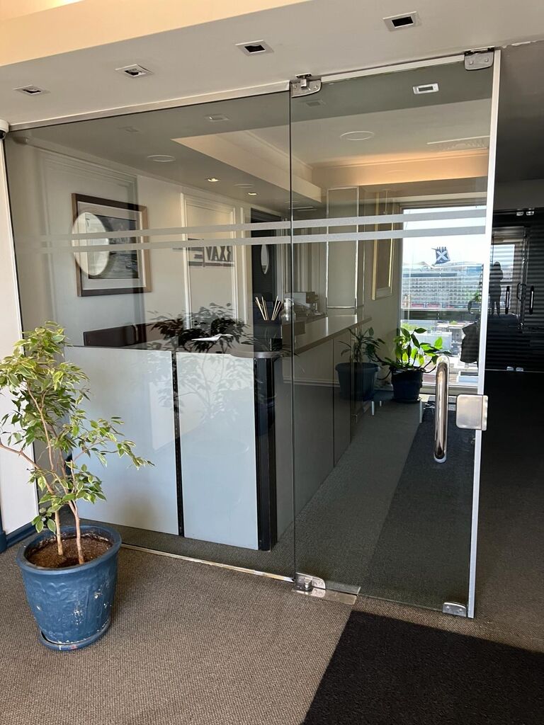 Alquiler Oficina / Piso Entero En Cerriito Y Zabala