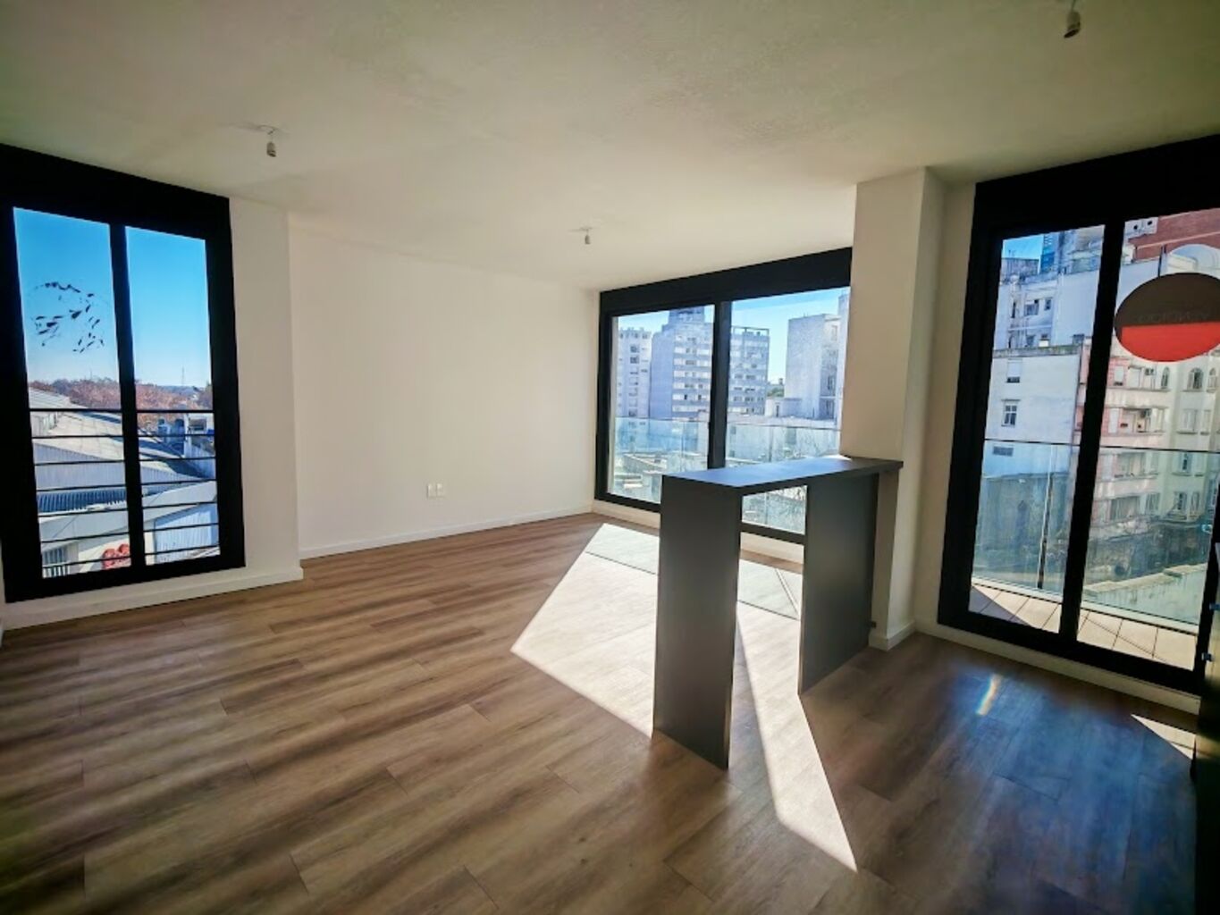 Alquiler  Apartamento de 2 Dormitorios Garaje Cordón Sur · Foto 3