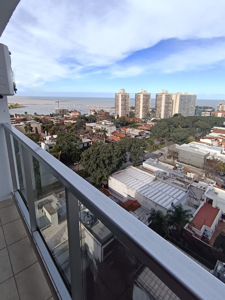 Alquiler Oficina en Pocitos - próximo a Montevideo Shopping