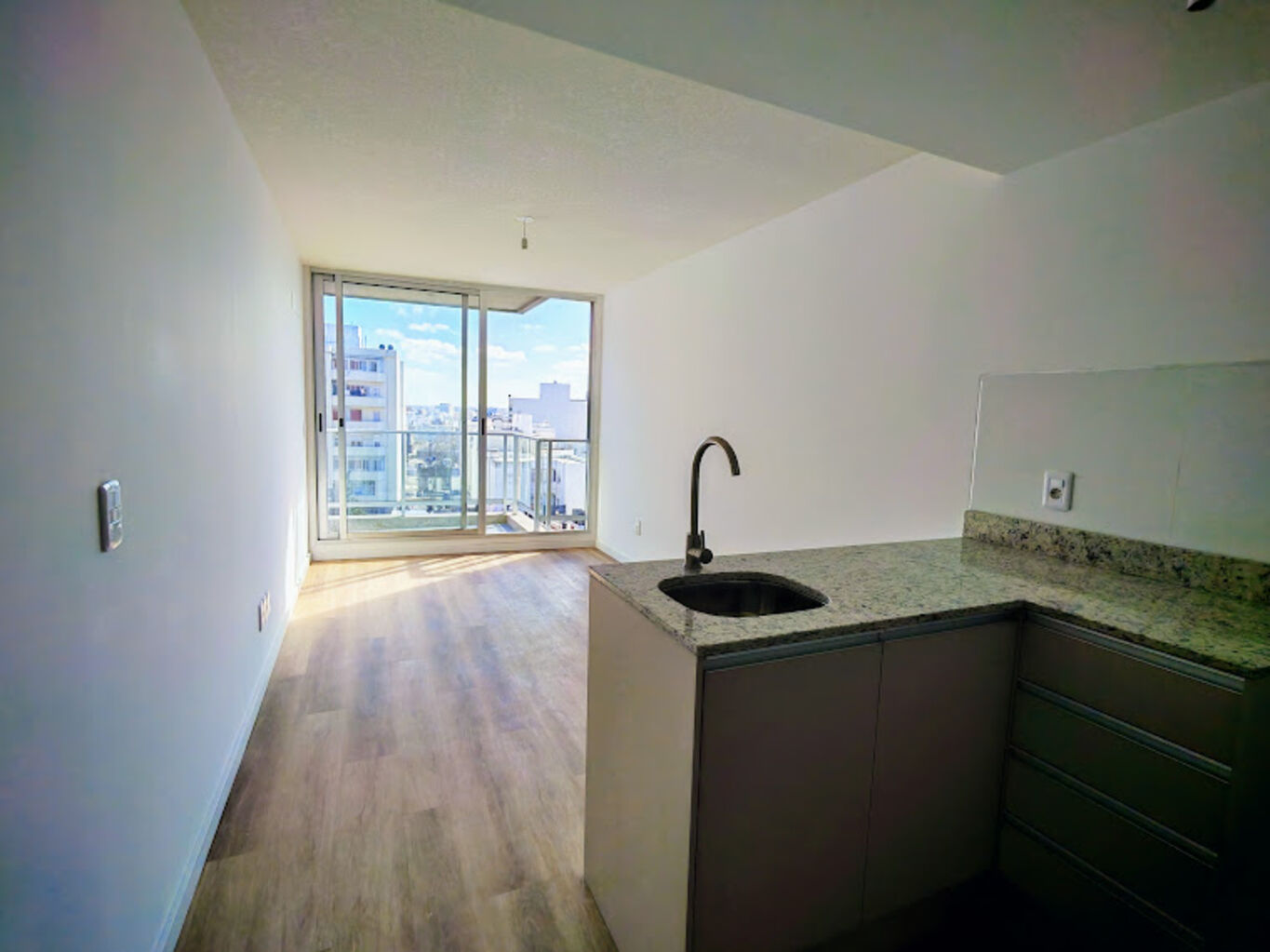 Alquiler Apartamento 1 Dormitorio a Estrenar en Cordón | Muy Luminoso · Foto 12