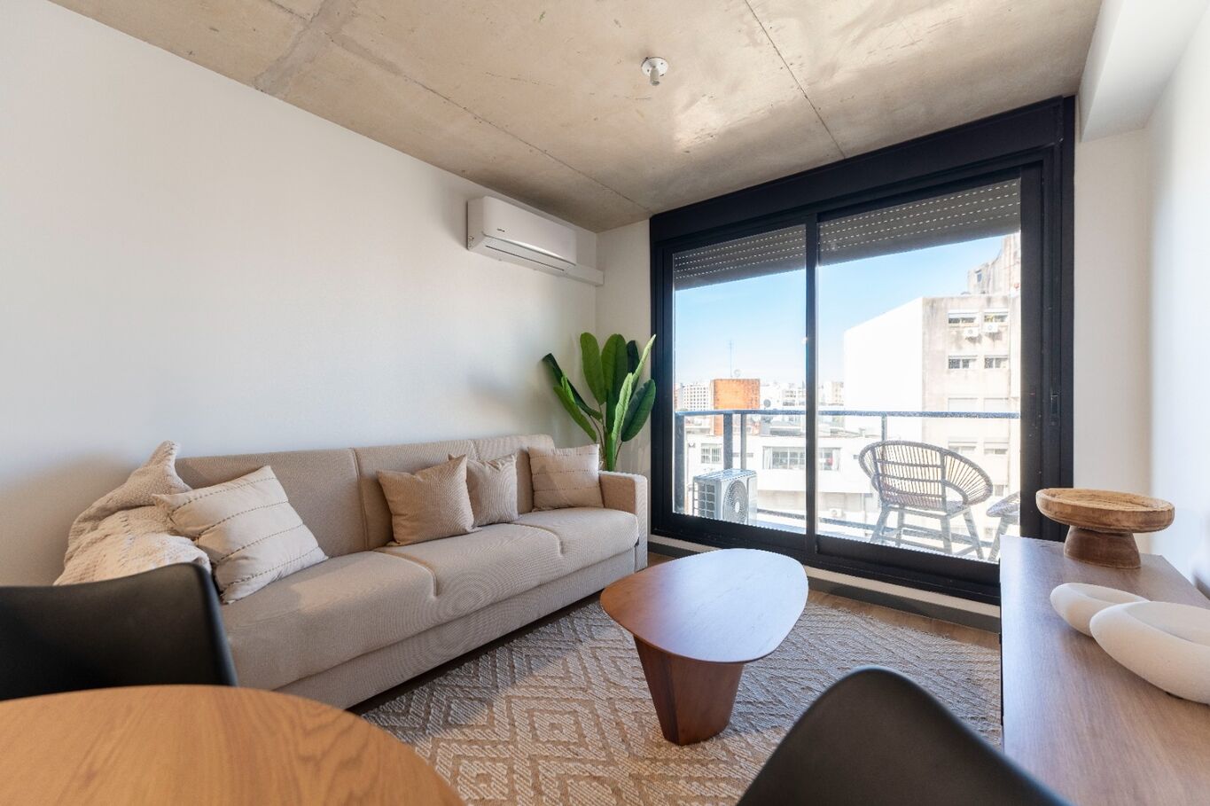 Alquiler Apartamento 2 Dormitorios a Estrenar en Pocitos Nuevo | Balcón y GARAGE (Sin muebles)