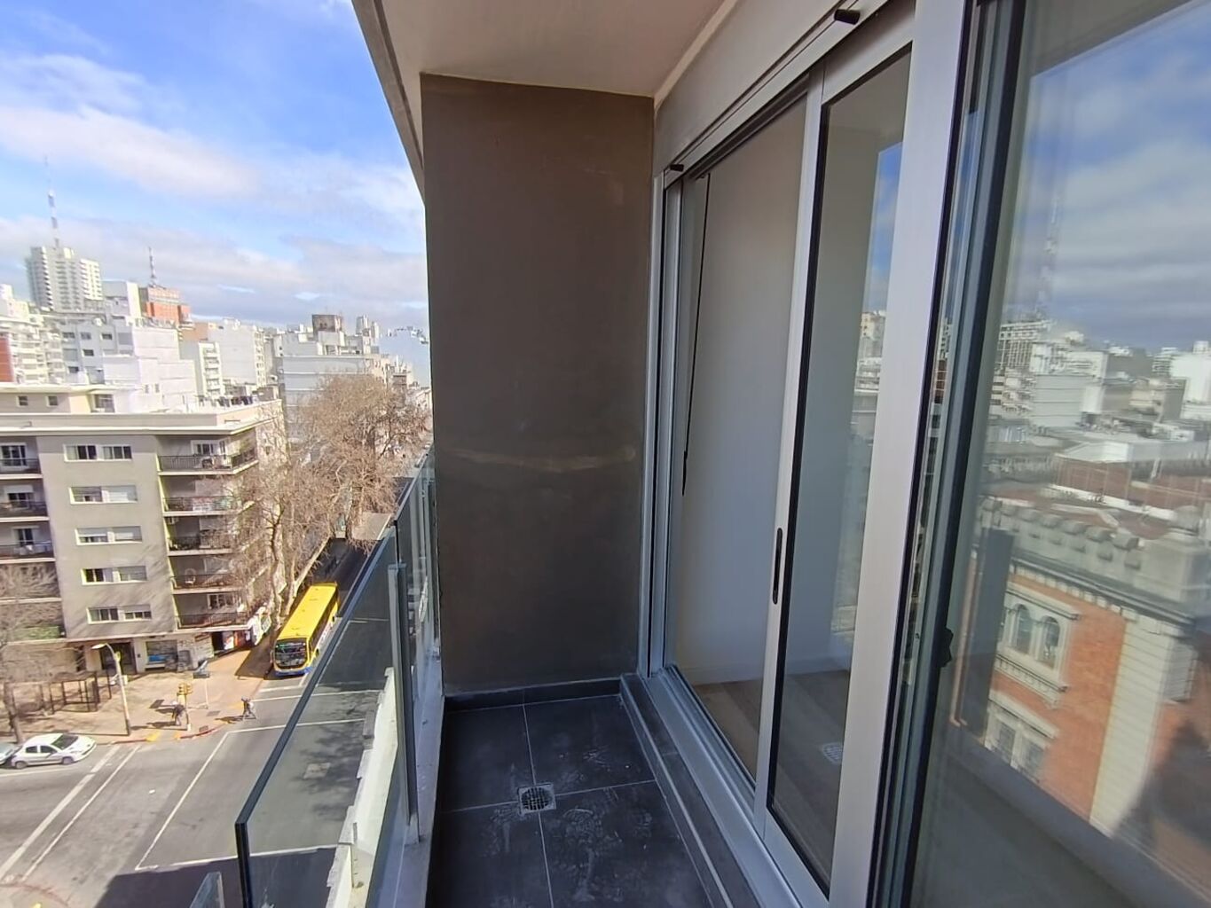 Alquiler Apartamento  de 1 dormitorio a Estrenar en Cordón · Foto 1
