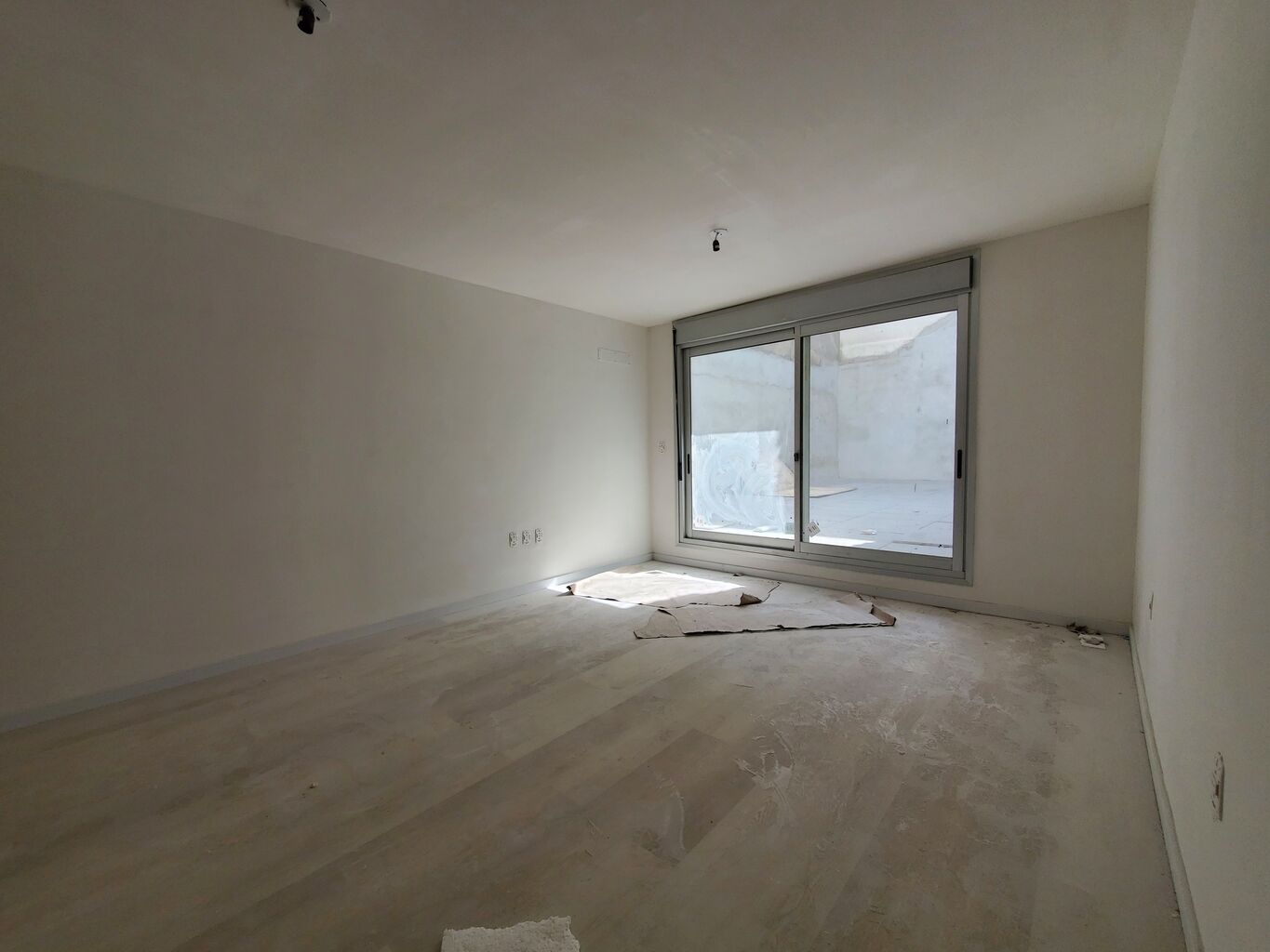 Alquiler 1 Dormitorio + Patio a Estrenar en Cordón | Gimnasio, Garage y Excelente Ubicación · Foto 3