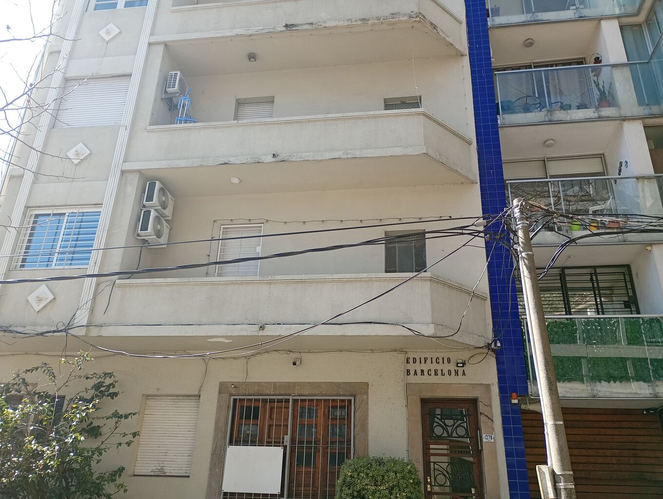 Apto de 1 dormitorio amueblado sobre Av. Soca