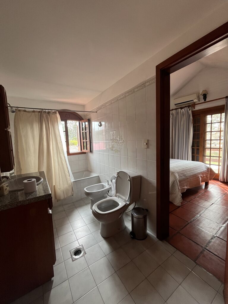 Casa en alquiler de 5 dormitorios en Portezuelo, Punta del Este · Foto 4