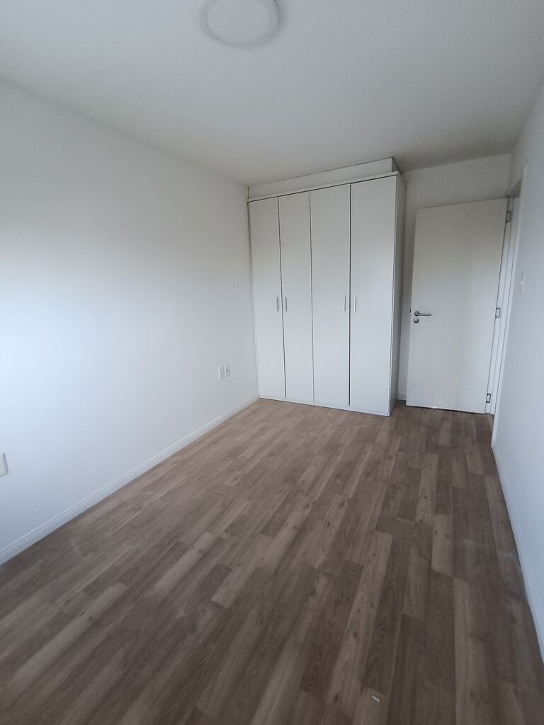 Alquiler de Apartamento de 2 Dormitorios con Garage y  Balcón en Pocitos · Foto 6