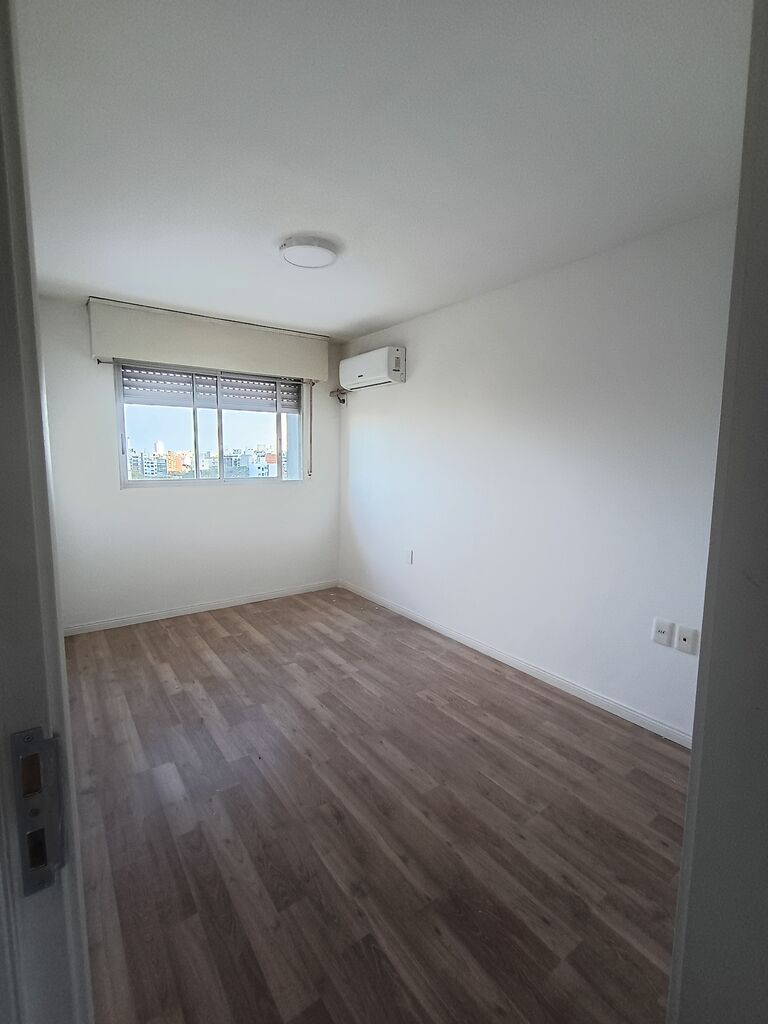 Alquiler de Apartamento de 2 Dormitorios con Garage y  Balcón en Pocitos · Foto 7