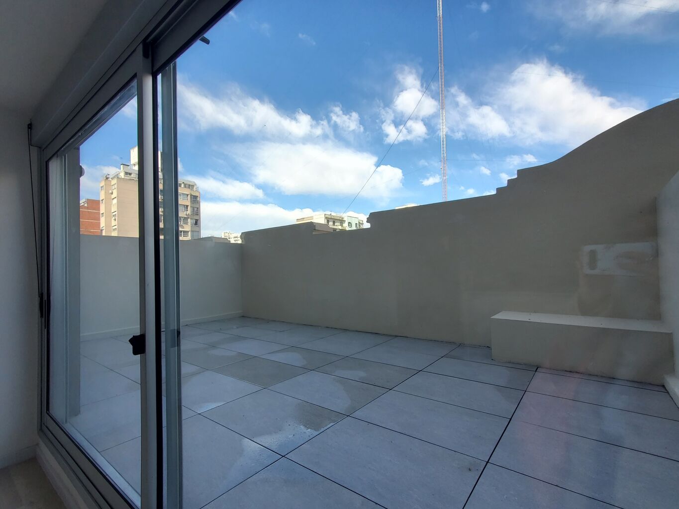 Alquiler 1 Dormitorio con Terraza a Estrenar en Cordón | Gimnasio, Garage y Excelente Ubicación · Foto 3