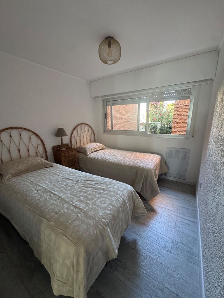 Alquiler de apartamento 2 dormitorios en Playa Mansa, 76 m2 · Foto 9
