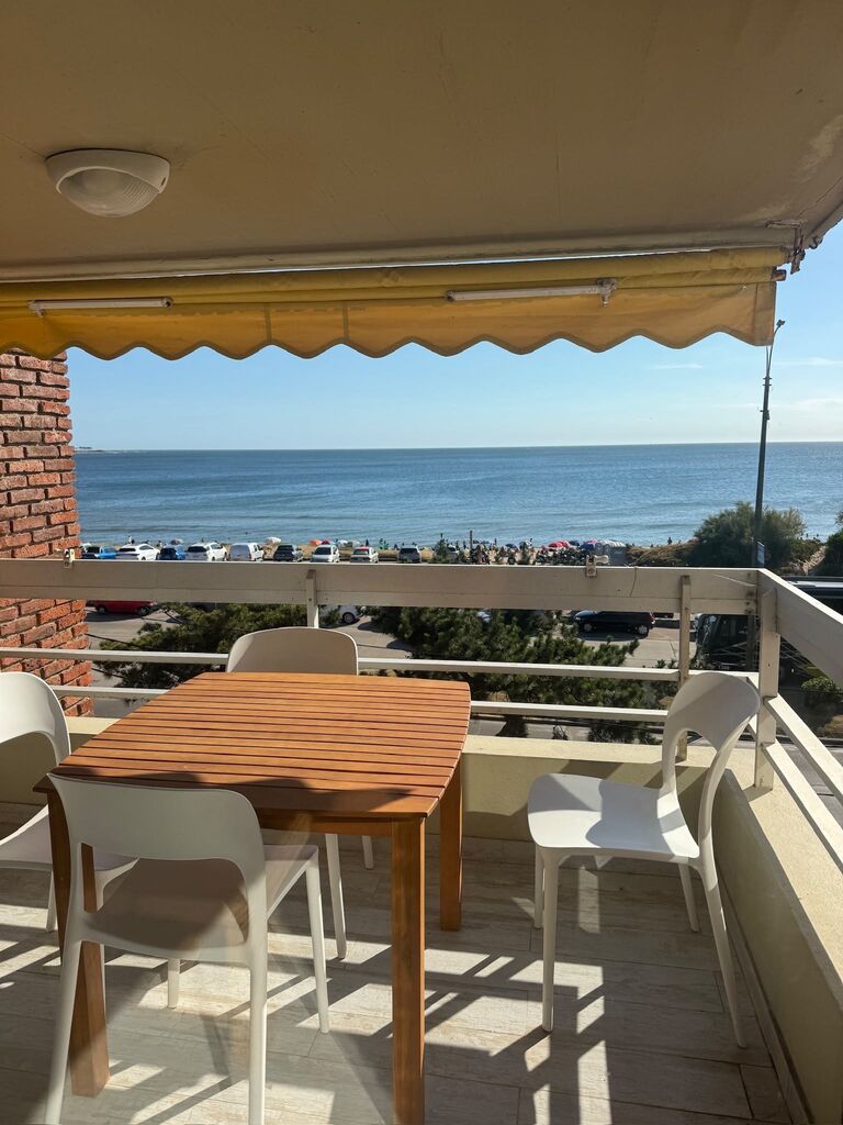Alquiler de apartamento 2 dormitorios en Playa Mansa, 76 m2 · Foto 3
