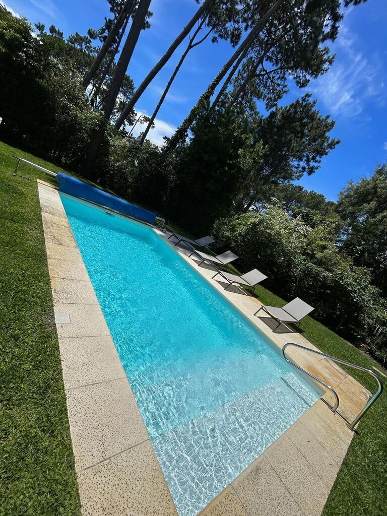 Casa en alquiler de 4 dormitorios y 3 baños, Punta del Este · Foto 2