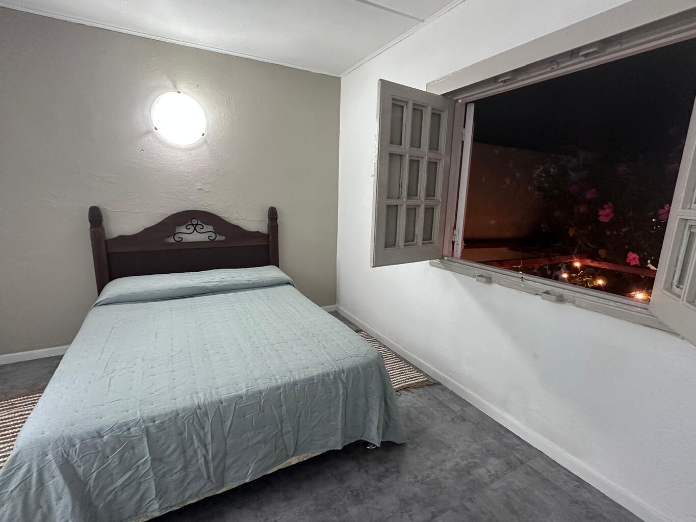 Alquiler de casa en Playa Mansa, Punta del Este, 2 dormitorios y 1 baño · Foto 10