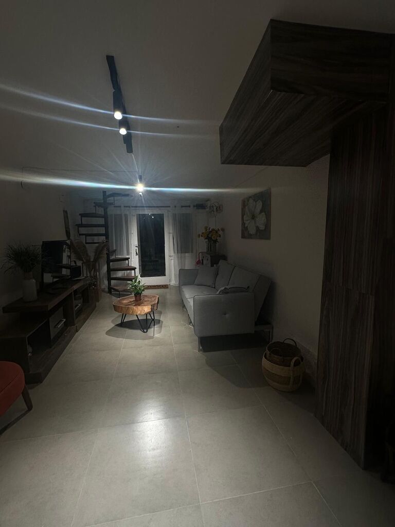 Alquiler de casa en Playa Mansa, Punta del Este, 2 dormitorios y 1 baño · Foto 2