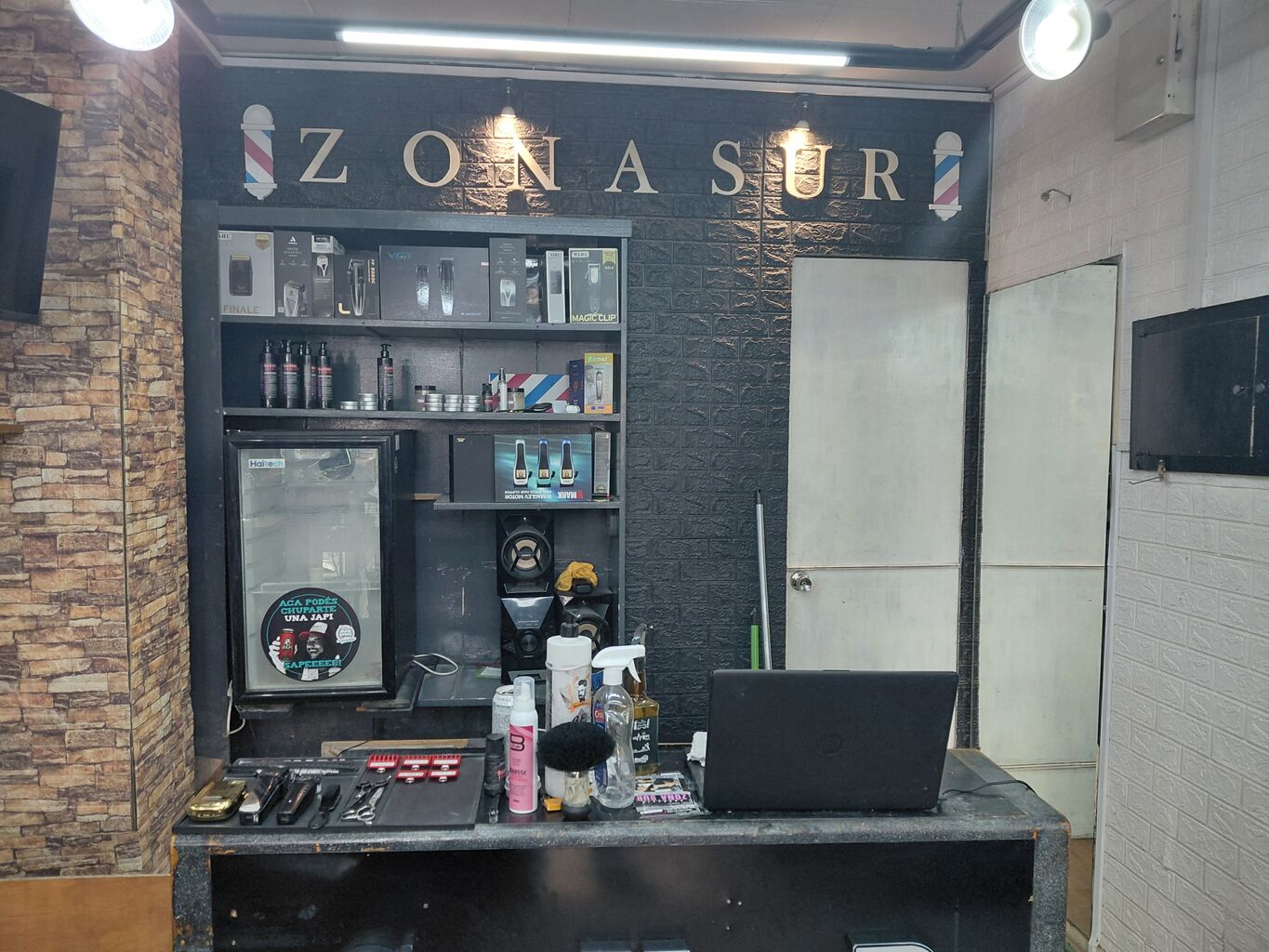 Excelente local próximo a 18 de Julio · Foto 7
