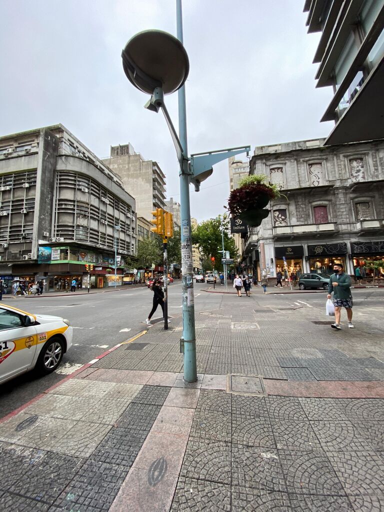 Alquiler Local comercial en 18 de Julio | 120m2 · Foto 6
