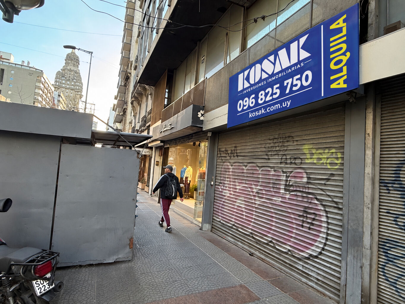 Alquiler Local Comercial 18 de Julio – 45m2 de Planta y 105m2 totales · Foto 4