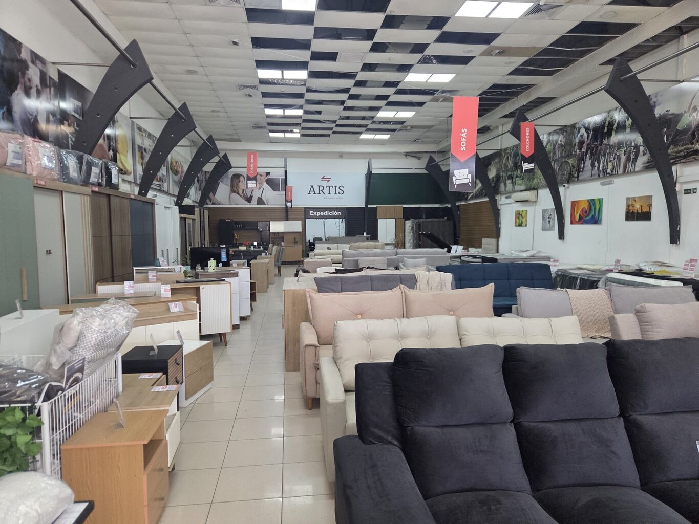 Alquiler Gran Local Comercial en 8 de Octubre y Comercio - 400m2 · Foto 11