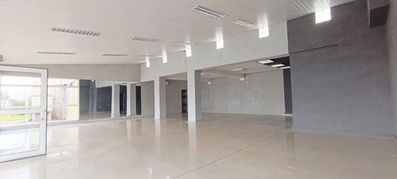 EXCELENTE UBICACION LOCAL COMERCIAL SOBRE AV GIANNTTASIO SAN JOSE DE CARRASCO · Foto 2