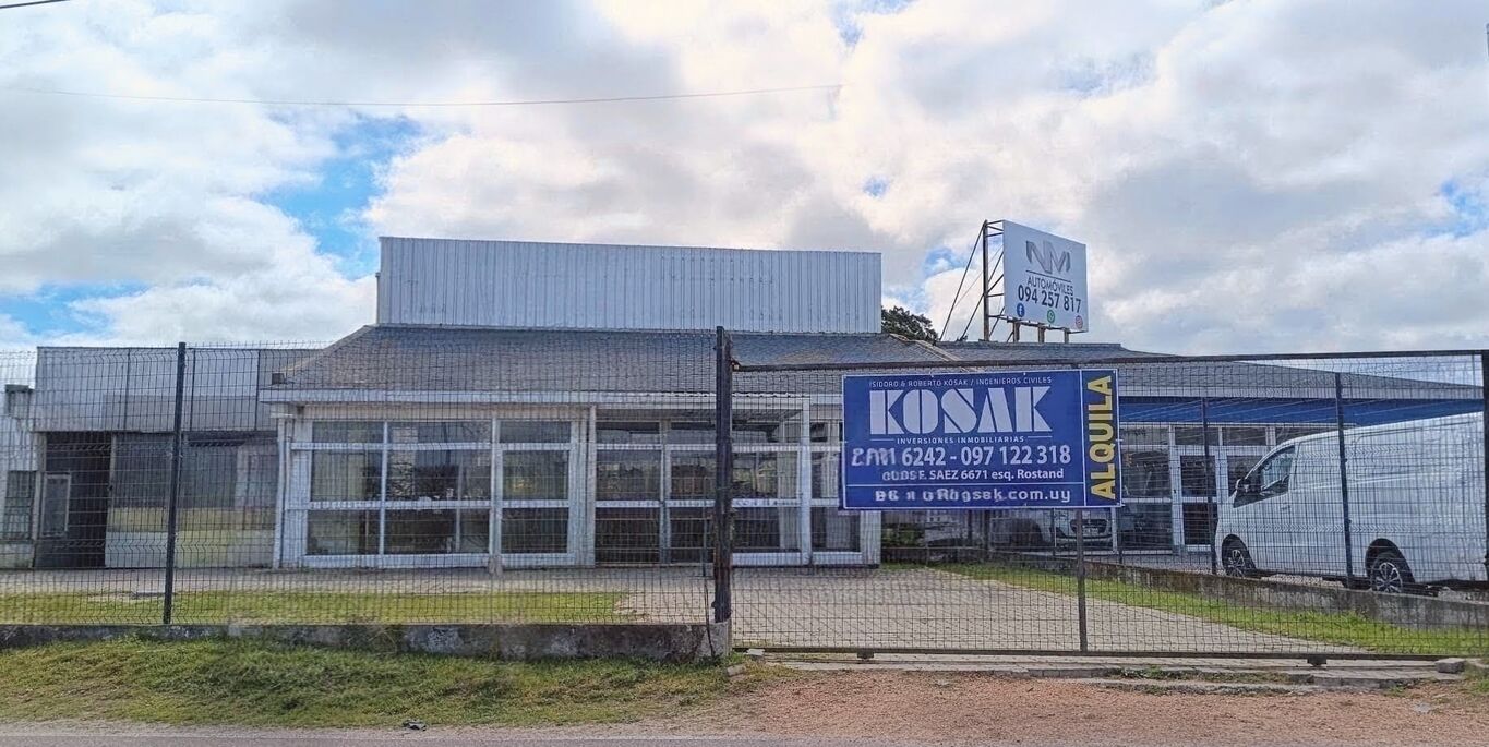 EXCELENTE UBICACION LOCAL COMERCIAL SOBRE AV GIANNTTASIO SAN JOSE DE CARRASCO · Foto 10