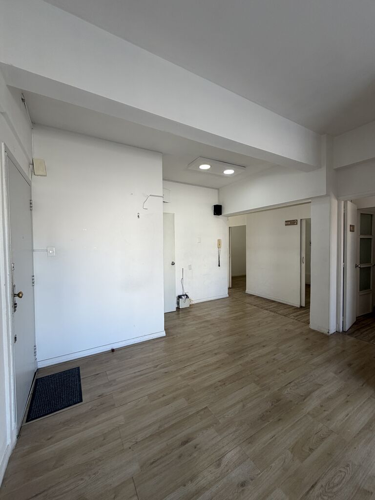 Alquiler Oficina Consultorio Centro · Foto 4