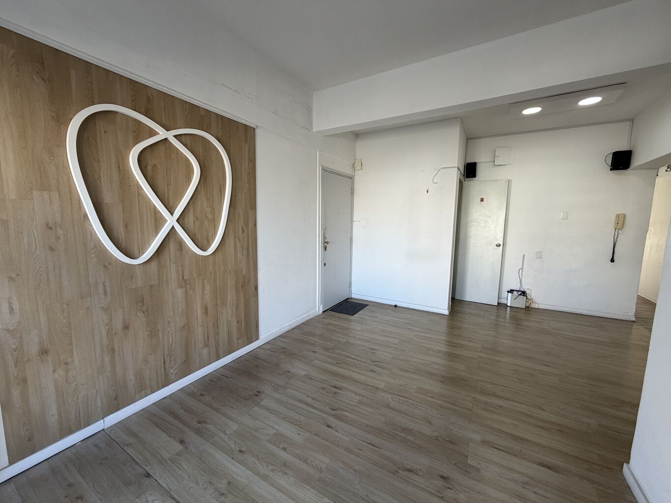 Alquiler Oficina Consultorio Centro · Foto 1