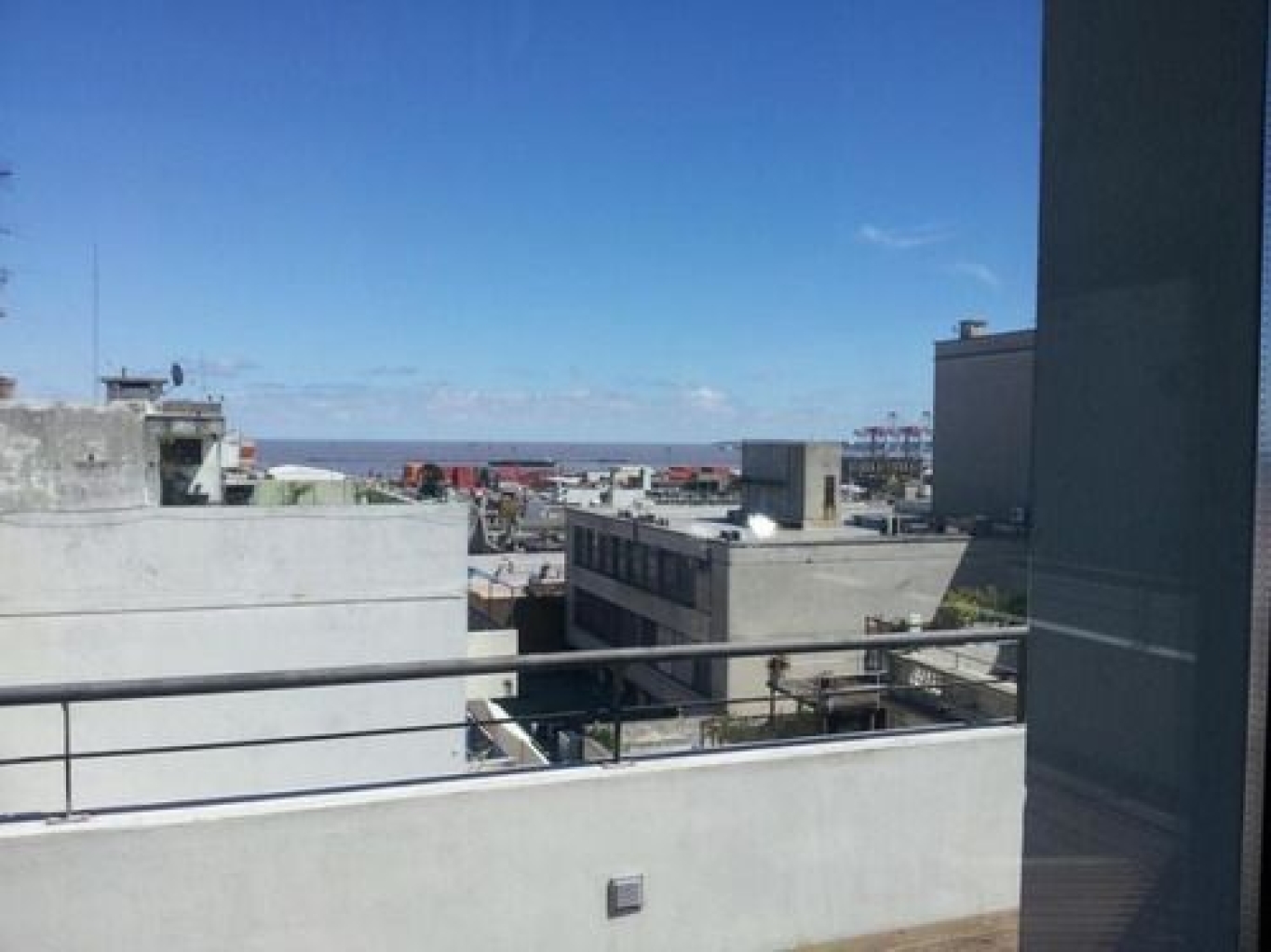Hermoso Apto Sobre Peatonal Sarandi Totalmente Equipado