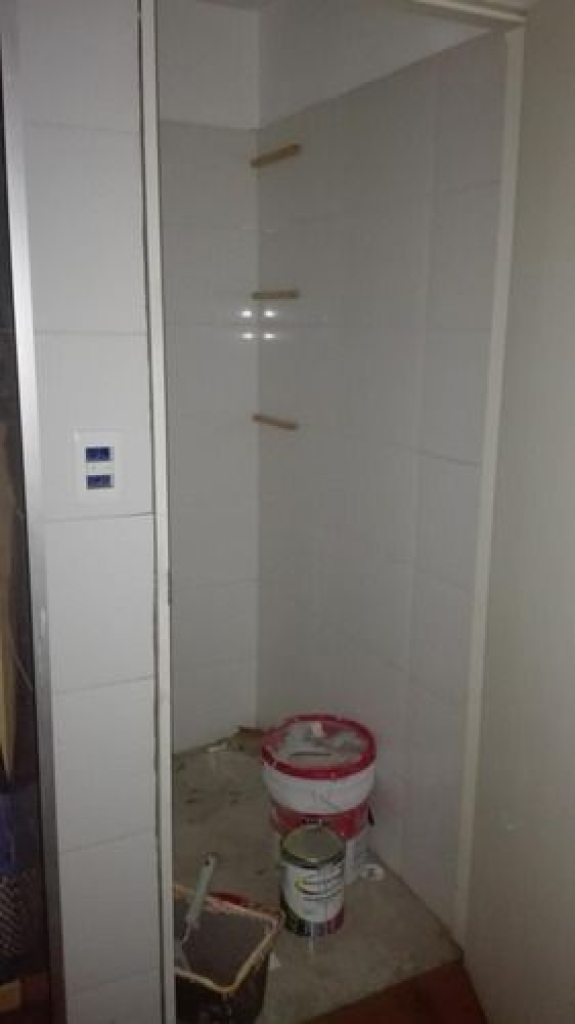 Excelente Local De 155 M2 Sobre Peatonal Sarandi