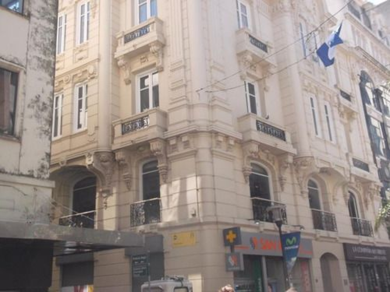 Excelente Oficina Ideal Empresa, Embajada O Fincanciera · Foto 2