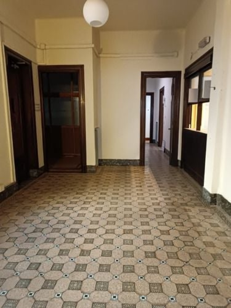 Alquiler de edificio Centro 900mc en 3 plantas · Foto 3