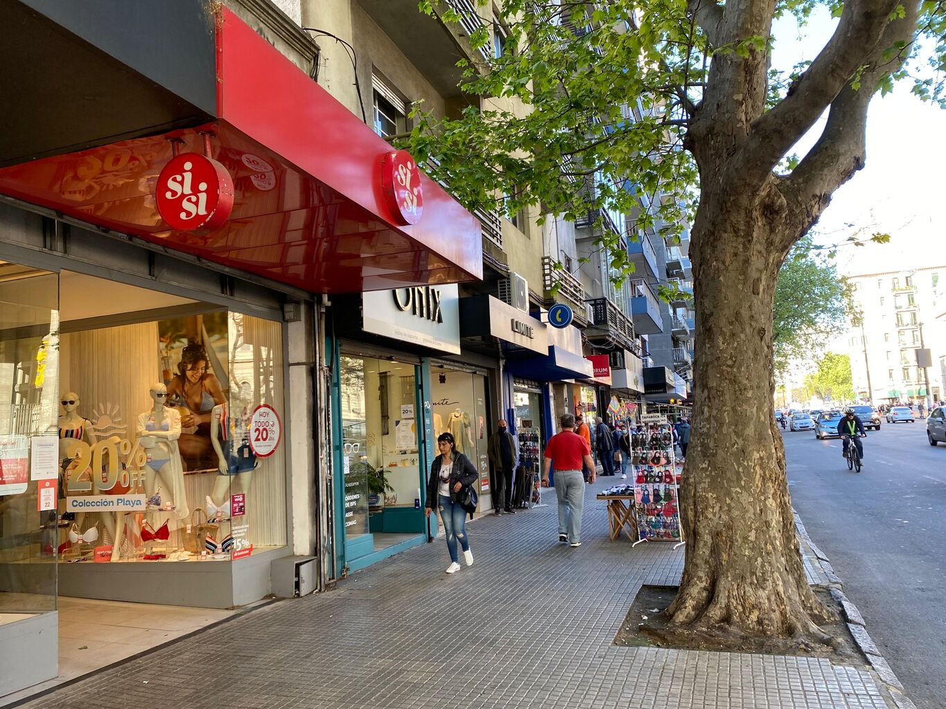 Alquiler Local comercial en 18 de Julio Frente a la Universidad · Foto 12