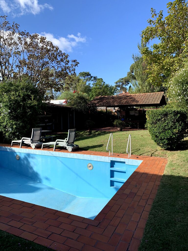 Venta Casa En Carrasco 3 Dorm / Orleans Y M Tajes