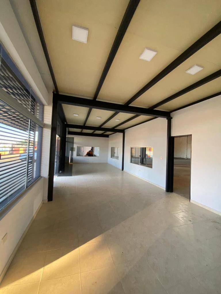 ALQUILO DEPOSITO CON SHOWROOM A ESTRENAR EN M.R.A — foto 2