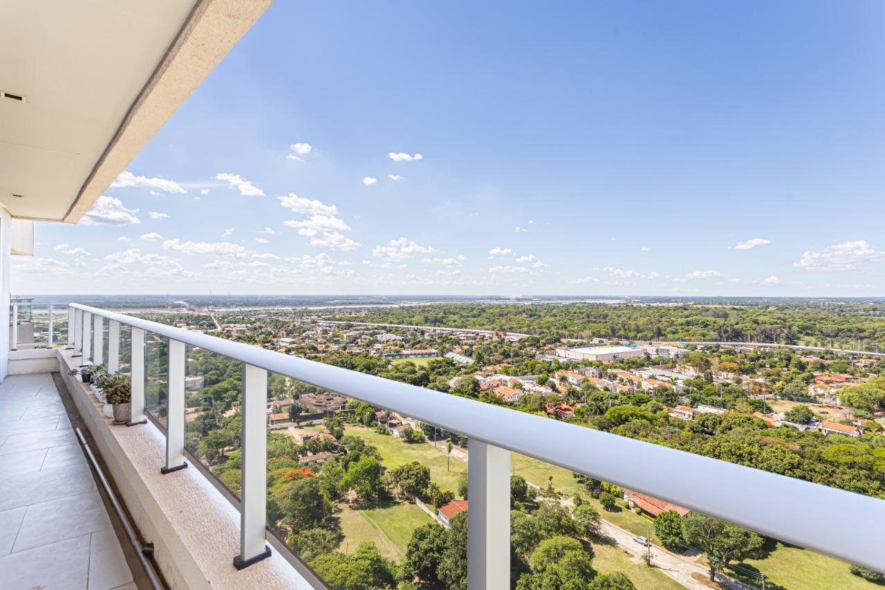 EN VENTA - LUJOSO SEMIPISO EN PALACIO DE LOS PATOS — foto 3