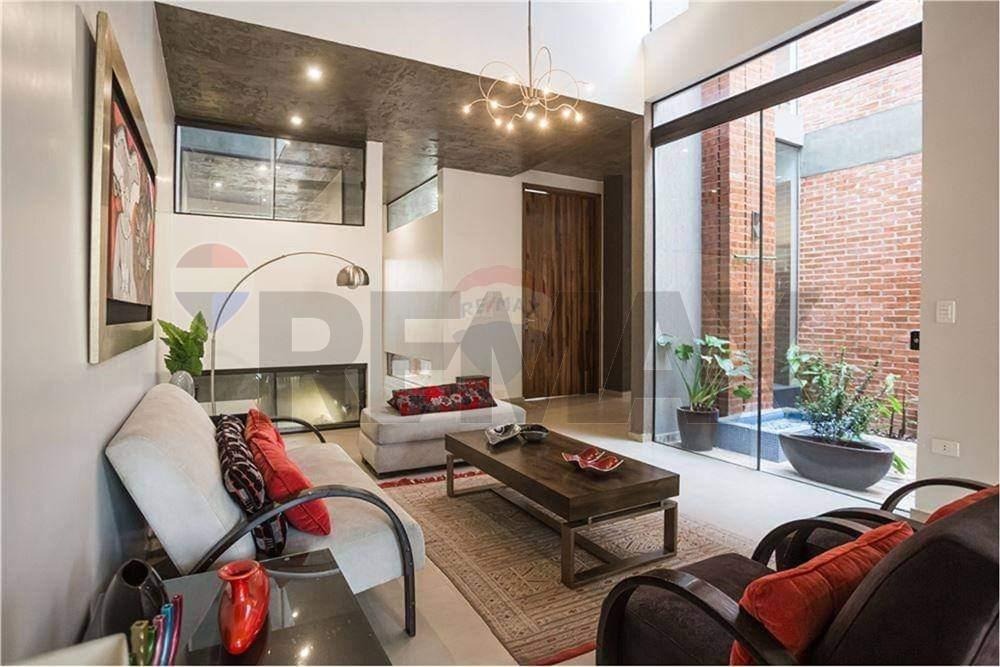 IMPONENTE RESIDENCIA EN RECOLETA — foto 3
