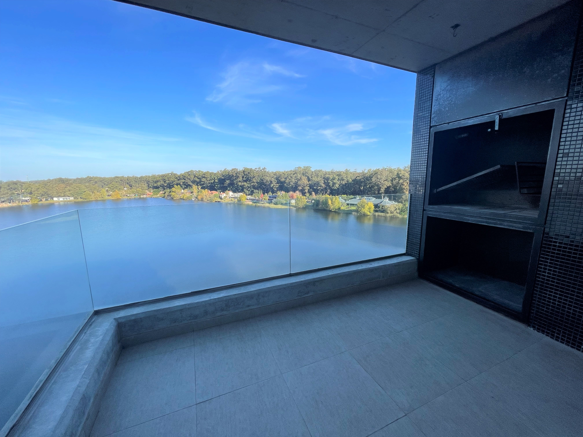 ALQUILER 1 DORMITORIO CON MUEBLES EN LAGO MAYOR · Foto 5