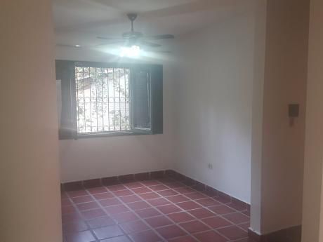 Propiedad Para Renta Con 5 Departamentos En Pleno Villa Morra