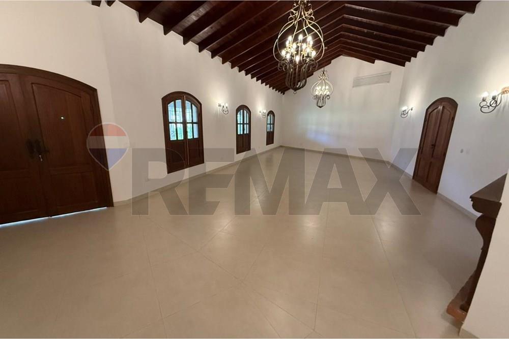 EN ALQUILER Imponente residencia a minutos de Paseo La Galería — foto 3