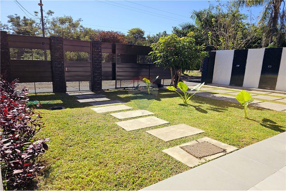 EN VENTA. Amplia Casa en San Bernardino — foto 3
