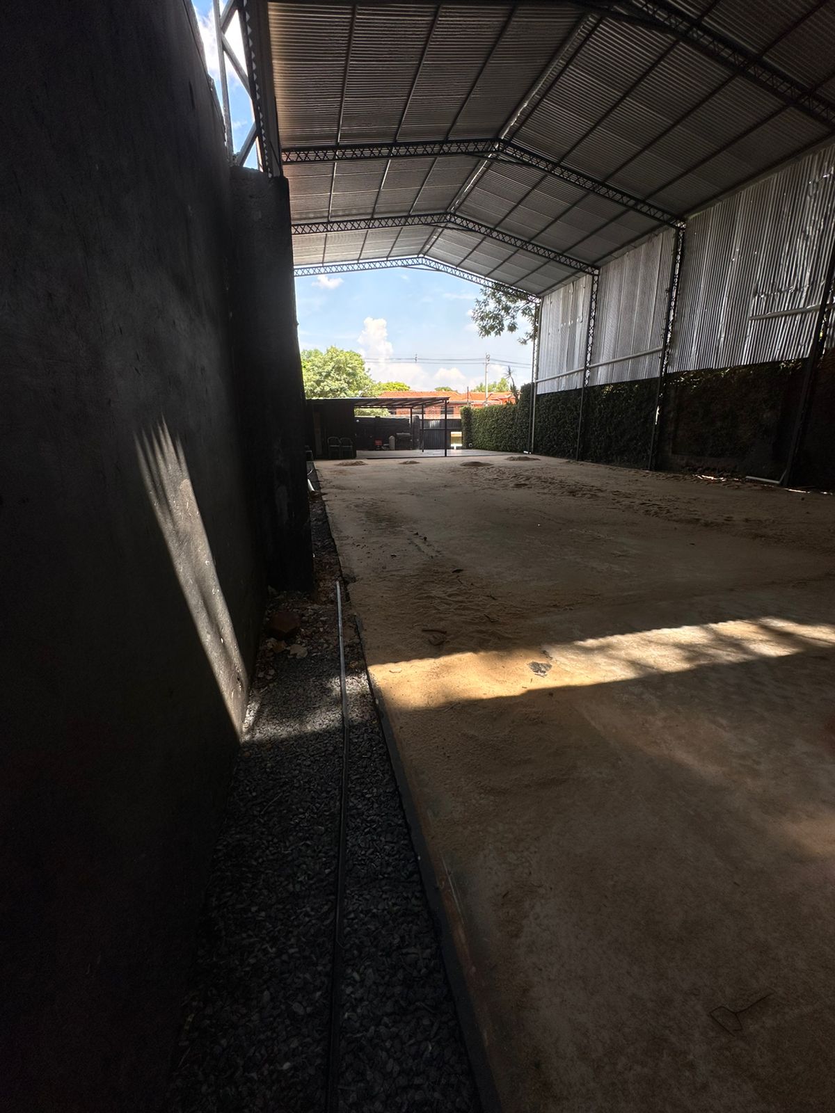 Oferta Tinglado En Alquiler – Zona Aviadores Del Chaco Y Santísima Trinidad — foto 3