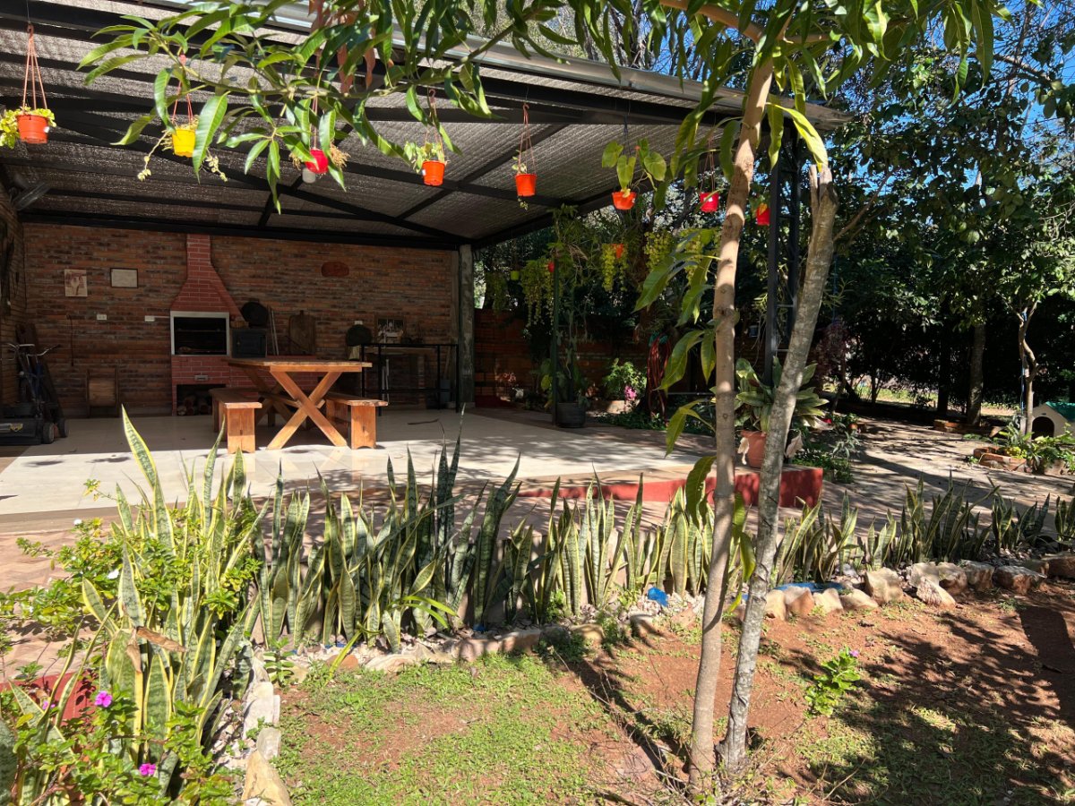 Vendo casa quinta con Bungalows en Nueva Colombia — foto 2