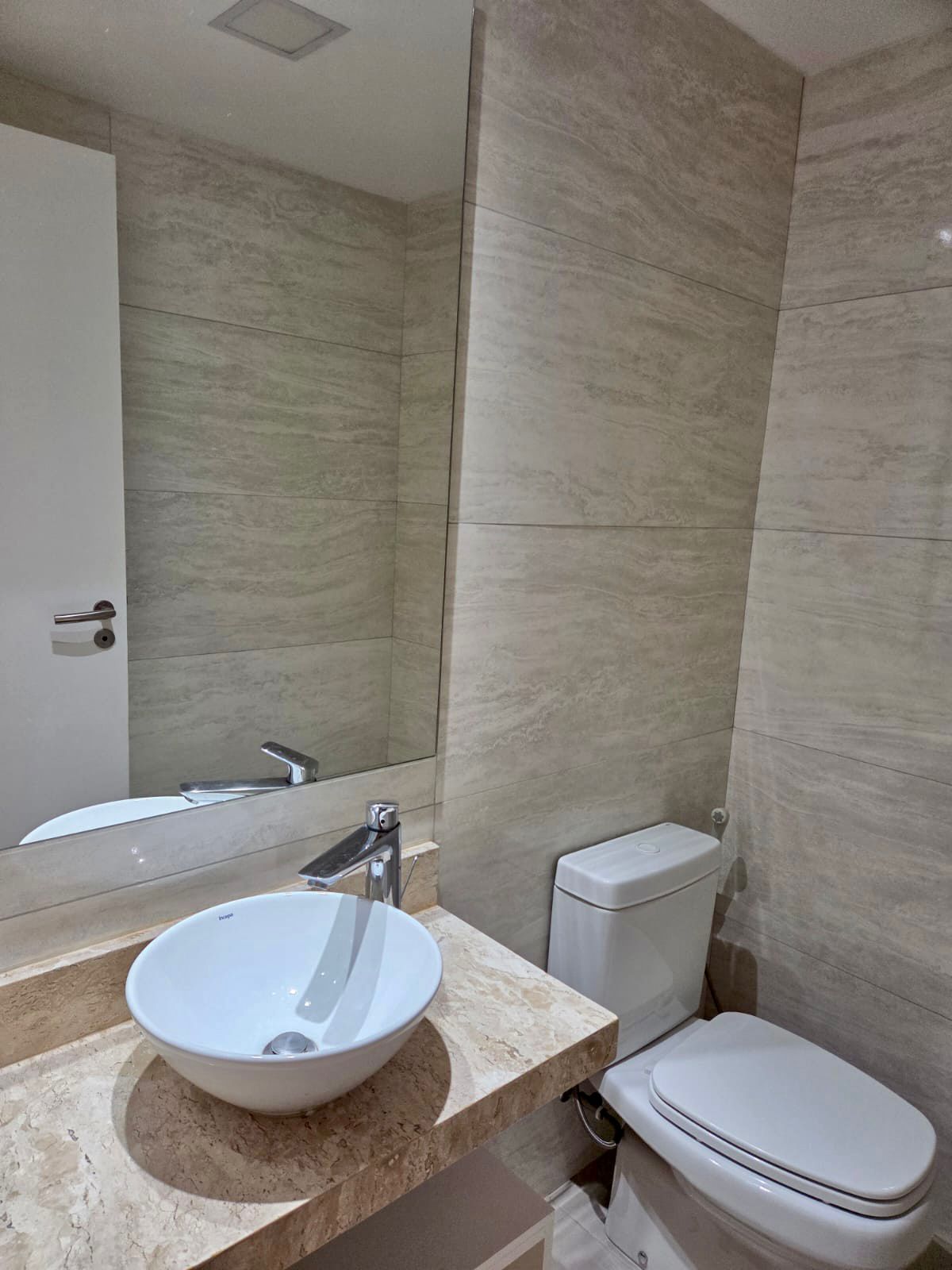 VENDO DEPARTAMENTO DE 3 DORMITORIOS - EDIFICIO HOME VILLA MORRA ASUNCIÓN — foto 3