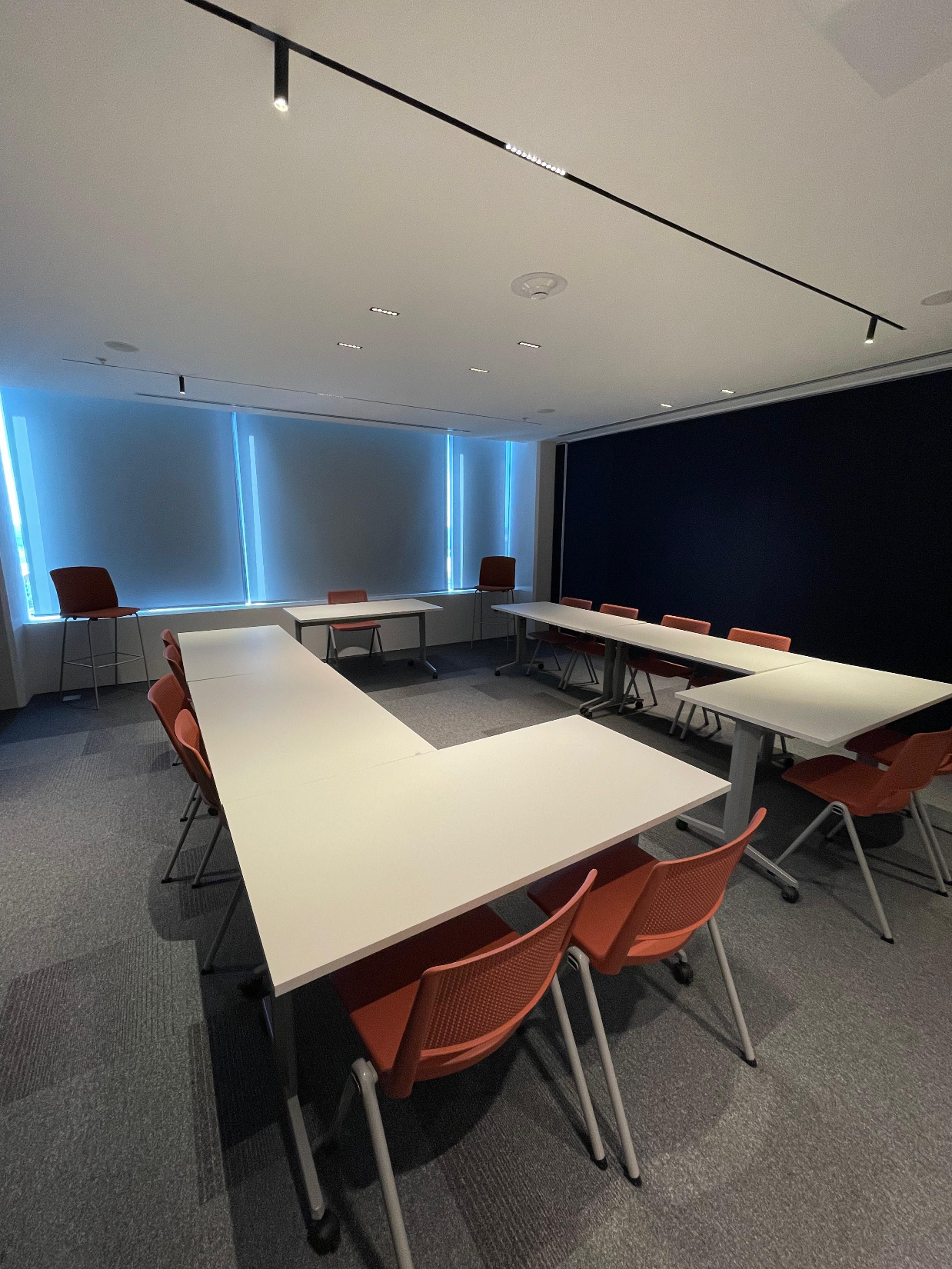 BARRIO JARA, EN ALQUILER SALÓN COMERCIAL EN PLANTA BAJA DE 500 M2 — foto 3