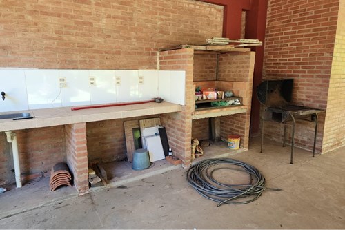 CASA EN VENTA EN ITACURUBI DE LA CORDILLERA — foto 2