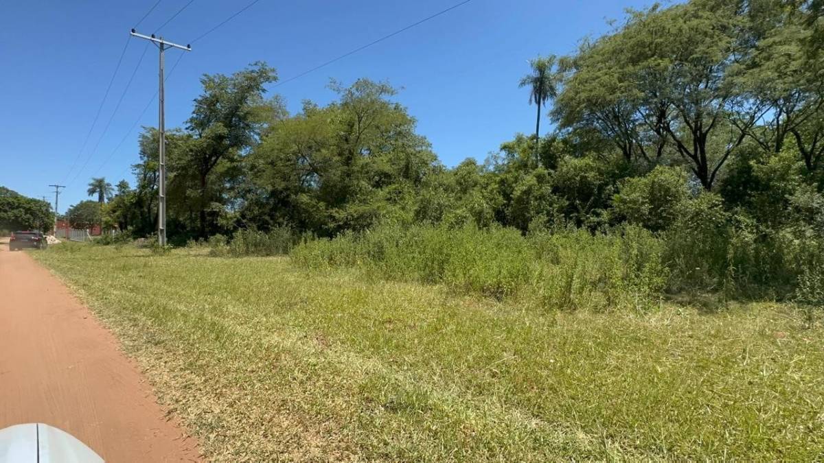 VENDO AMPLIA PROPIEDAD EN ZONA ACQUA BRAVA — foto 2