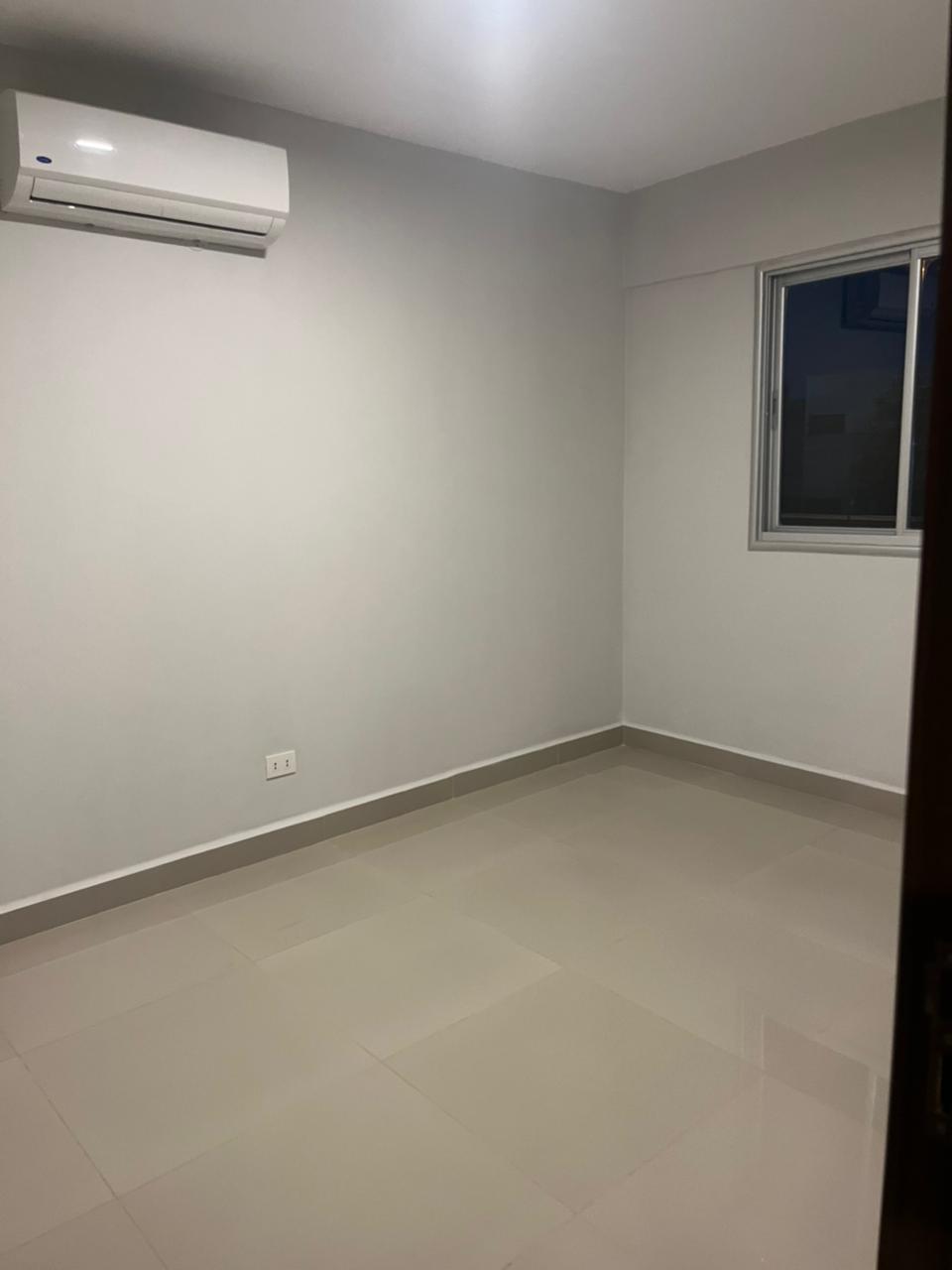 Departamento en alquiler en Luque — foto 2