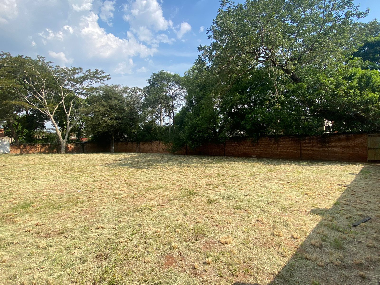 VENDO AMPLIO TERRENO EN ZONA RESIDENCIAL DEL BARRIO SAN CRISTOBAL