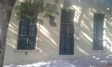 Muy Bien Ubicada, Cerca De La Rambla