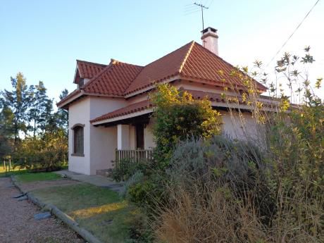 Hermoso Chalet En 3 Hs Zona Rural Montevideo